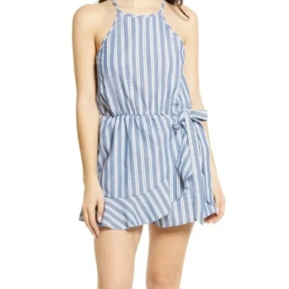 NWT Speechless Striped Ruffled Sleeveless Halter Romper Blue White Medium - Picture 4 of 11